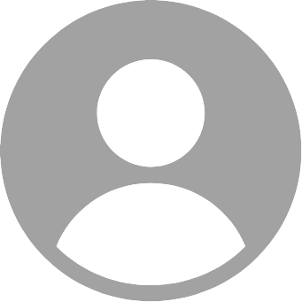 Foto ritratto di Susanna Bianda nella Farmacia 5 vie Locarno